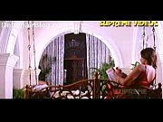 kausha-smooch-scene-alex-